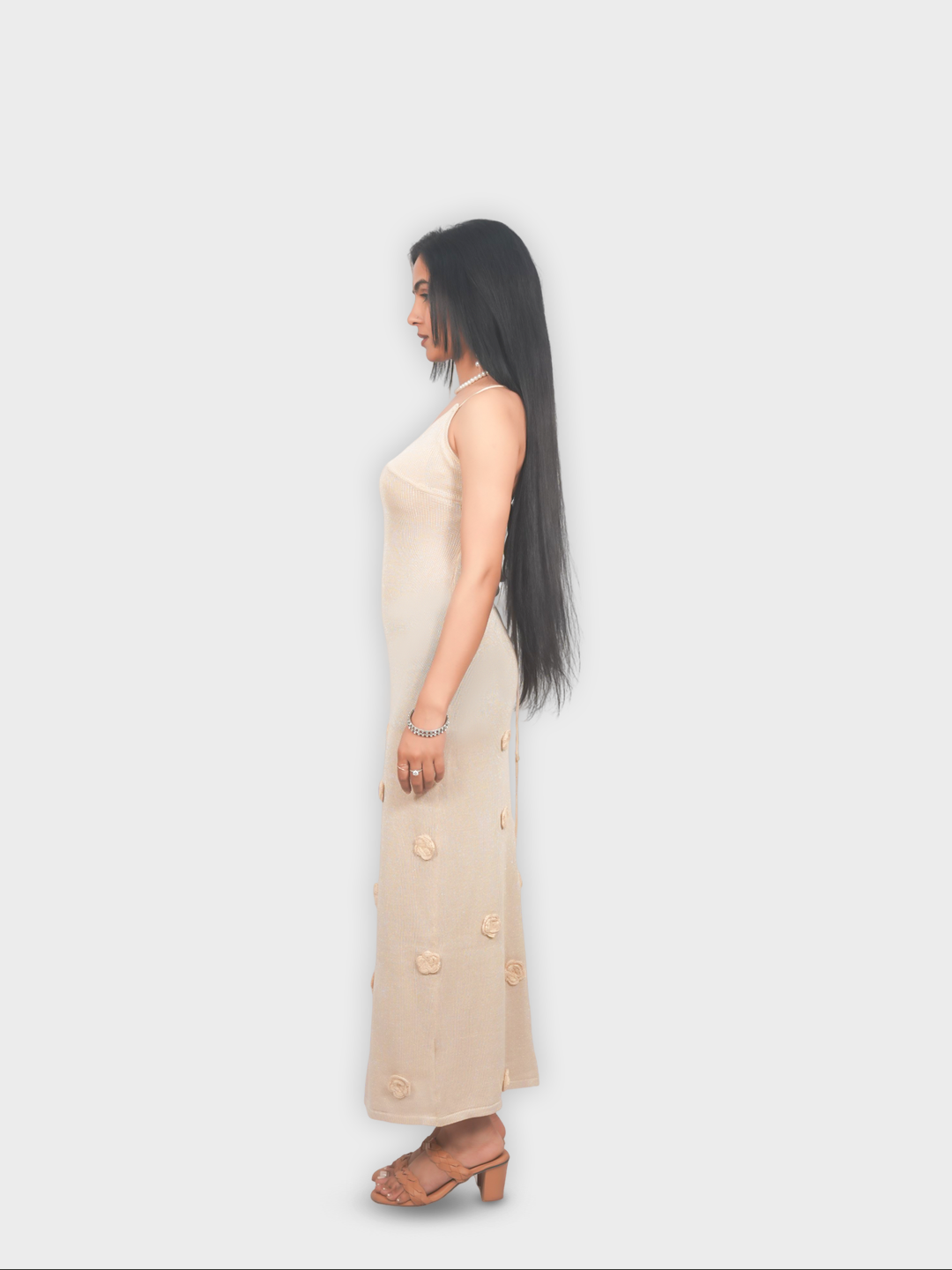 Woman wearing a beige dress